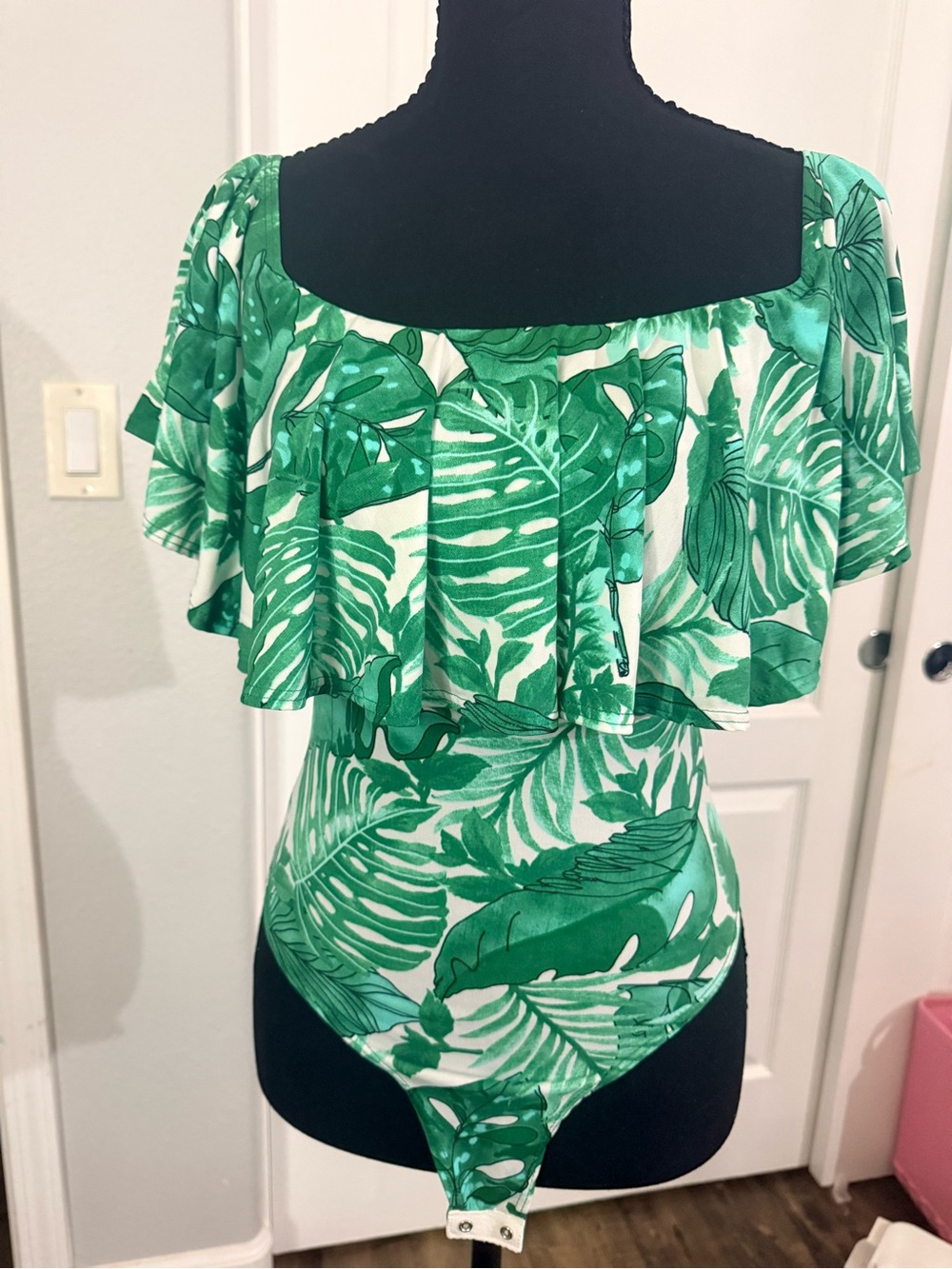 Fashion Nova Green Tropical Leaf Off-Shoulder Ruffle Bodysuit